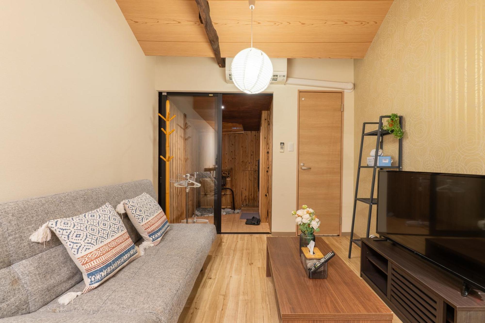 Exquisite Japanese Style 5ppl 2-story House Tub Apartment Osaka